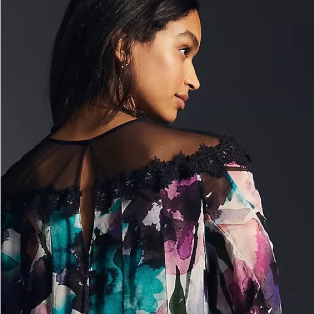 Flutter-Sleeve Lace Mini Dress - Picture 9 of 15